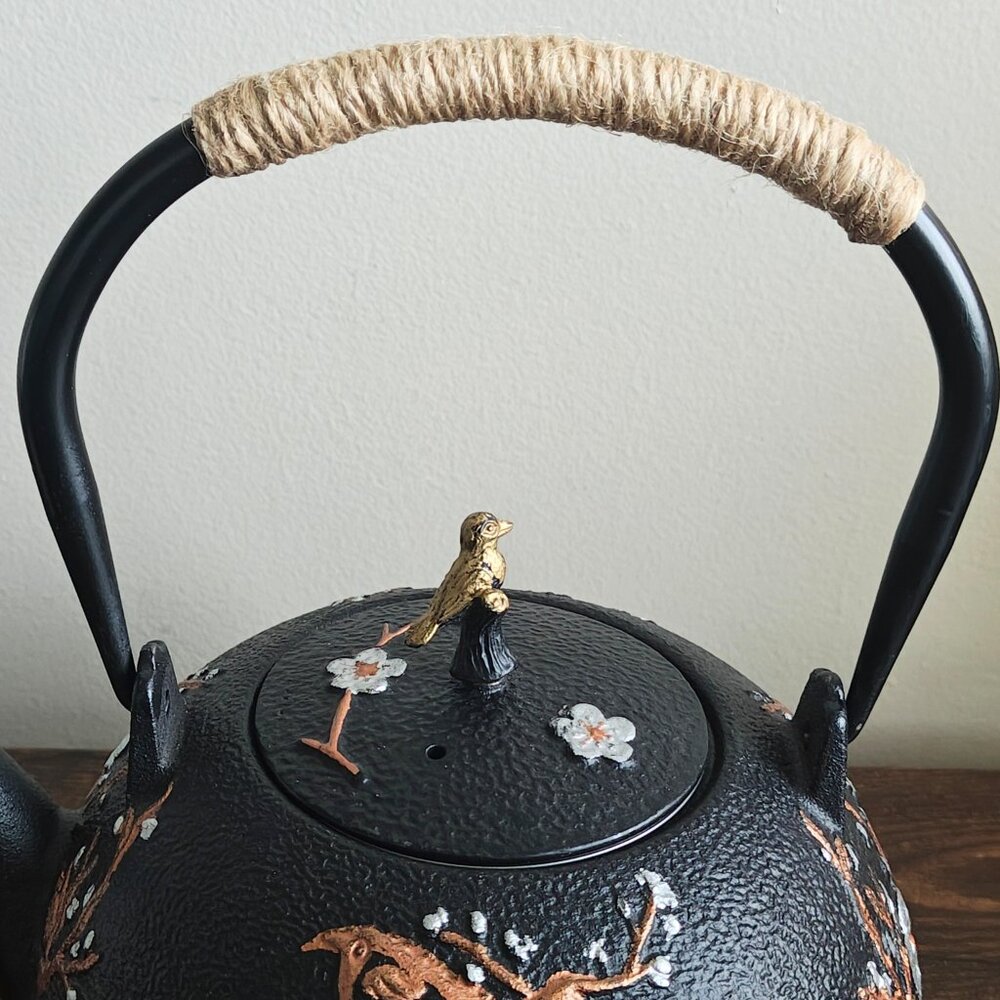 Japanese Cast Iron Floral Teapot - Picture 10 of 12